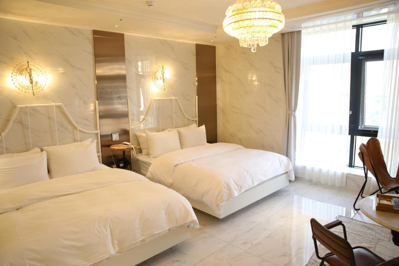 Daegu February Hotel Dongseongro Екстер'єр фото