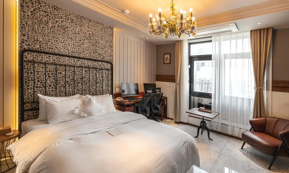 Daegu February Hotel Dongseongro Екстер'єр фото